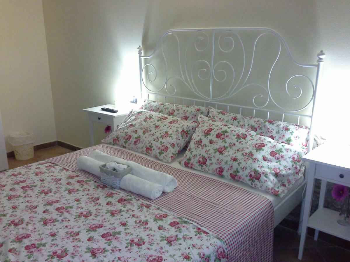 B&B Happiness In The Country 布雷谢洛 外观 照片